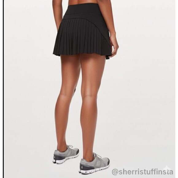 NWOT Lululemon Play Off Pleats Athletic Tennis Skirt 13" Lined Shorts Black 8 - Picture 1 of 12
